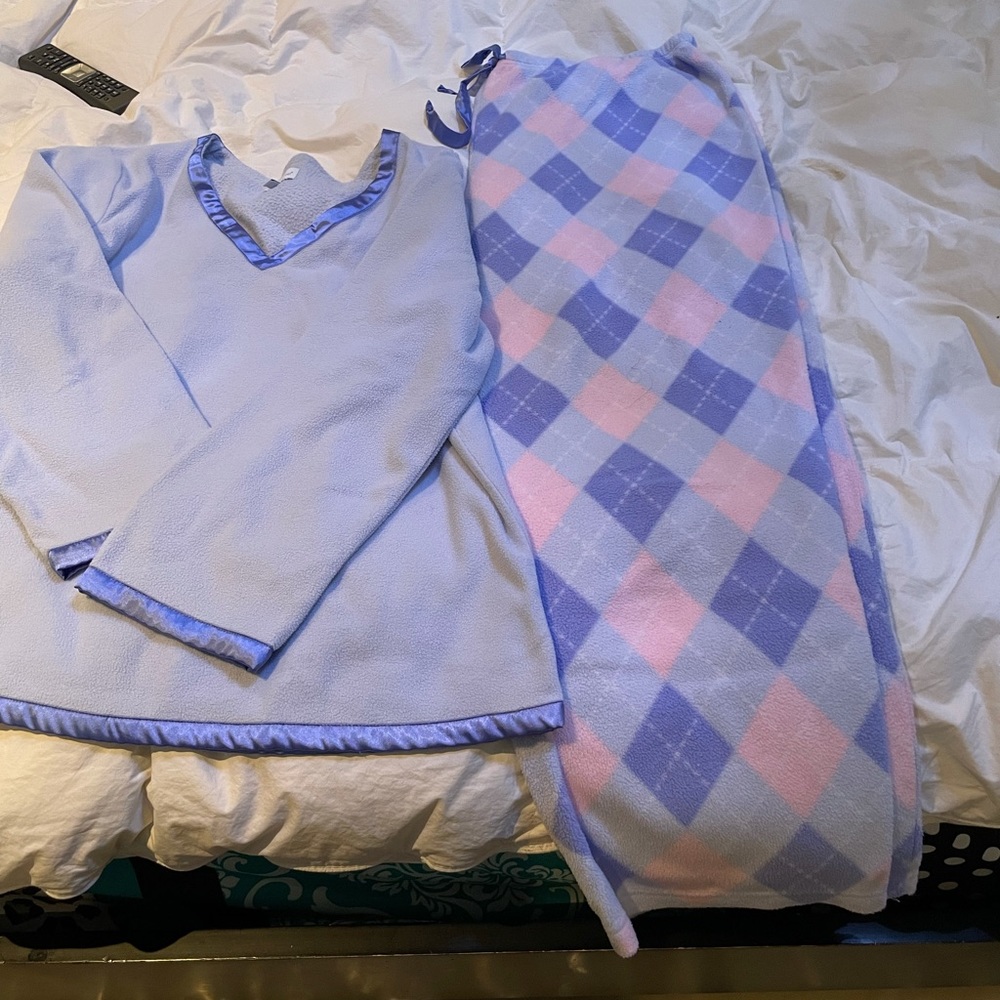 Fleece Pajama with satin trim